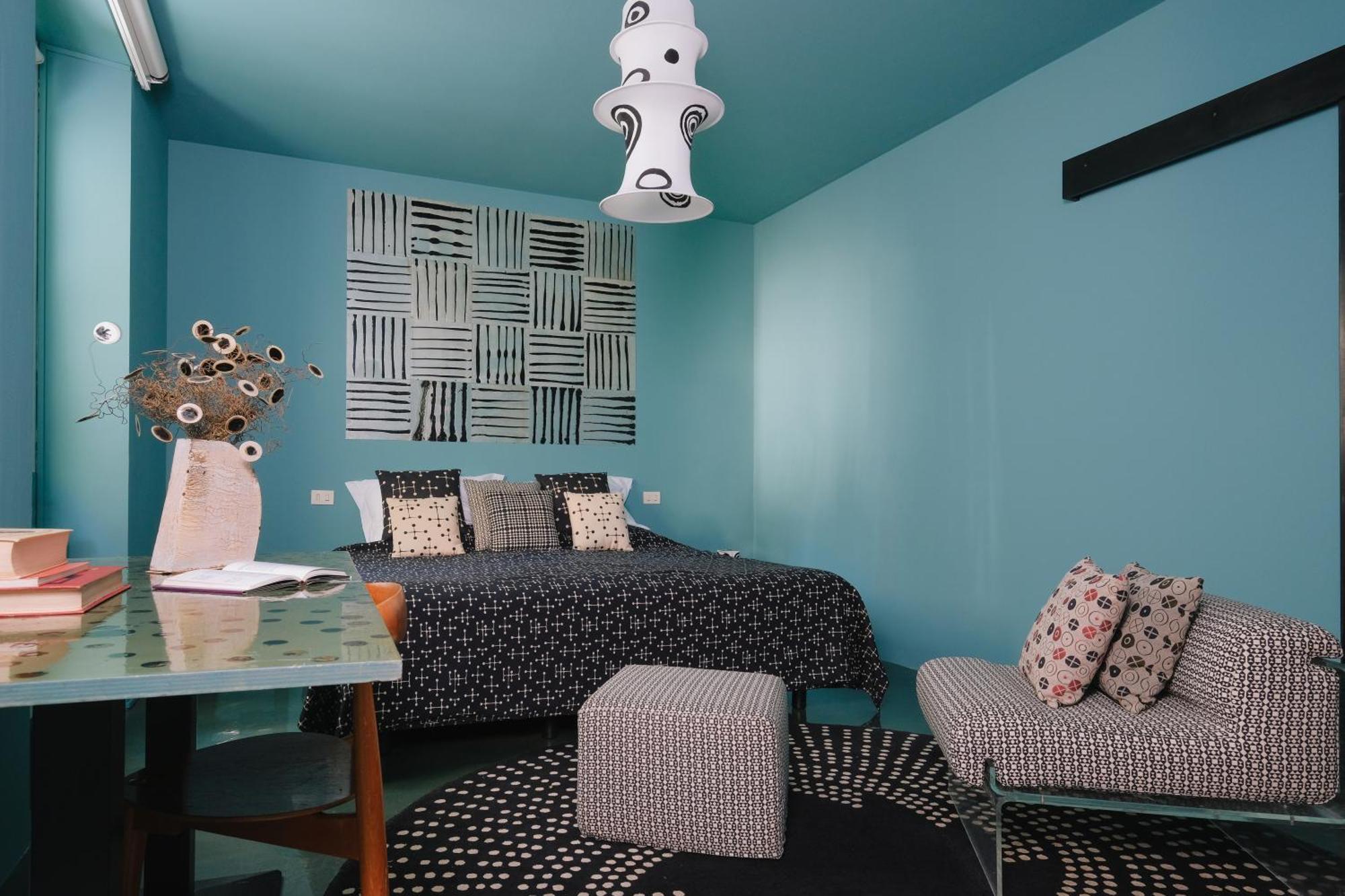 Couette-café 3 10 Corso Milan